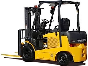 KOMATSU начало продажи нового вилочного погрузчика FE25-1